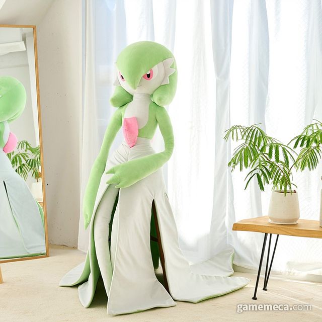 가디안 실물 사이즈 봉제인형 (사진출처: 포켓몬 스토어 온라인)