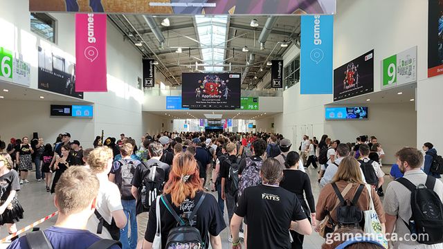 게임스컴 B2C 부스의 핵심이라고 할 수 있는 엔터테인먼트 에리어, 