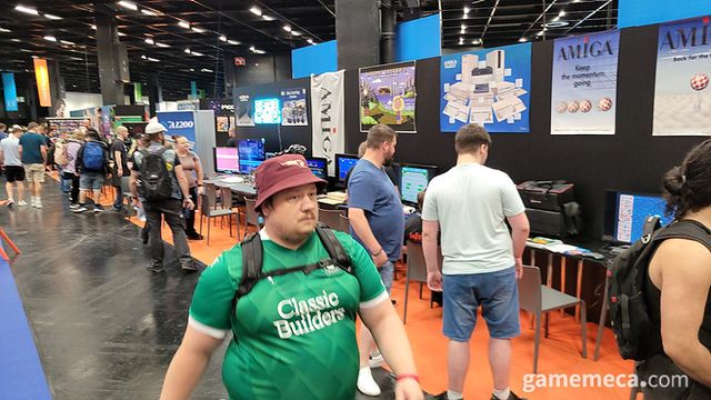 각종 고전게임이 비치된 레트로 게임존 (사진: 게임메카 촬영)