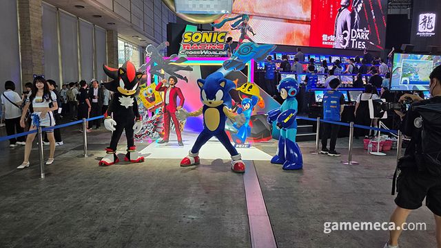 소닉과 록맨도 나왔지만... 한 장면이 뇌리에서 잊히지 않았다 (사진: 게임메카 촬영)