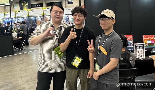 왼쪽부터 장용희 프로그래머, 김성우 대표, 이종환 아트 담당 (사진제공: 팀 PBBS)