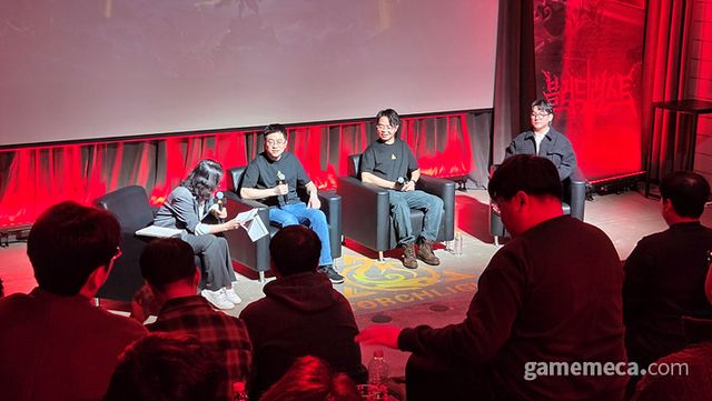 개발자가 직접 유저 질문에 답변하는 Q&A 세션 등 다양한 코너가 이어졌다 (사진: 게임메카 촬영)