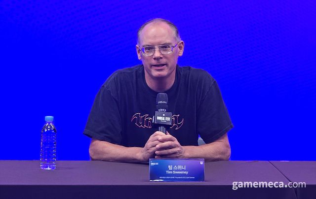 지난 8월 한국에서 열린 언리얼페스트에 참석한 에픽게임즈 팀 스위니 대표 (사진: 게임메카 촬영)