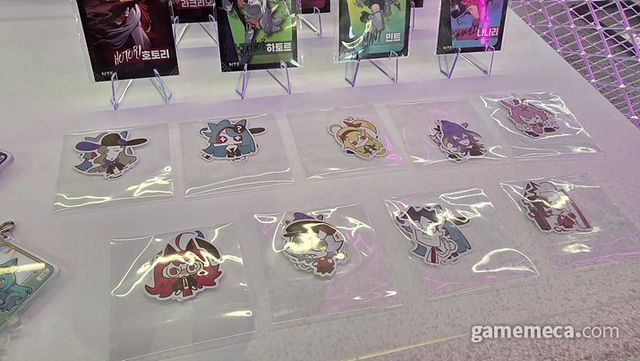 모든 미니게임을 완료하고 스탬프를 모으면 여러 굿즈와 한정 티머니 카드도 얻을 수 있다