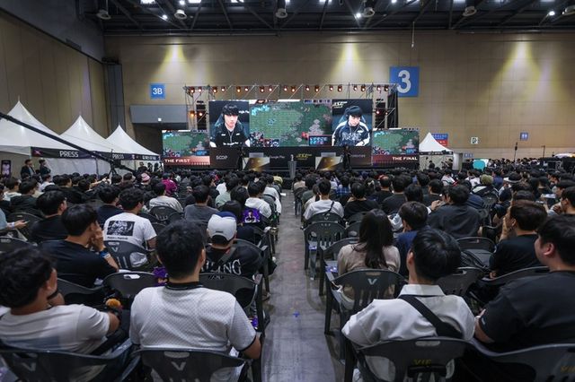 ASL 시즌 21 결승전에서 우승을 차지한 박상현 선수(사진제공: SOOP)