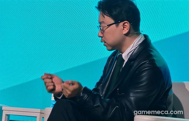 김지훈 대표는 라이브러리 오브 루이나에서 발생한 설정 오류 및 보스 디자인에 대해 직접 언급하며 유저들의 피드백을 수용하고 소통하기 위해 힘썼다고 말했다 (사진: 게임메카 촬영)
