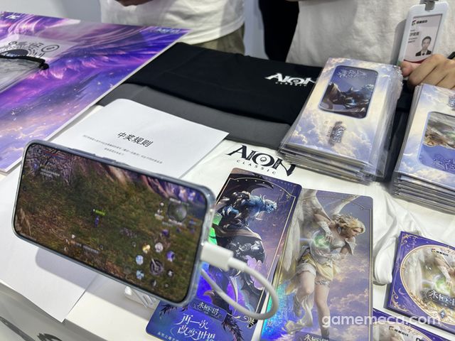 얼마 전 중국에서 판호를 받은 아이온 모바일 역시 함께 소개되고 있었다