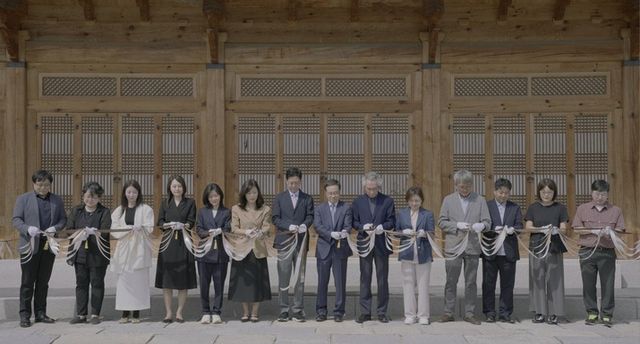 바람의나라 IP 활용 전통공예 작품 전시 모습(사진제공: 넥슨재단)