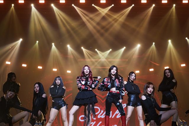 [공연뷰] 무엇이든 보여줄 수 있는, 가능성의 이름 'IVE'