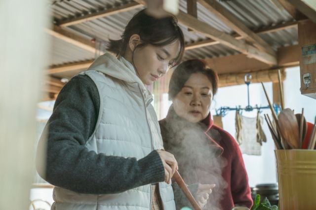 [인터뷰] 신민아, 천천히 뜨겁게 올곧게