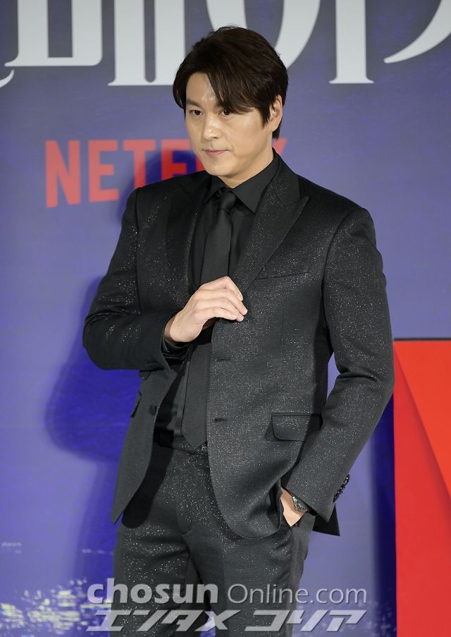 [종합] 김희애X문소리, 끝까지 간다…넷플 '퀸메이커'