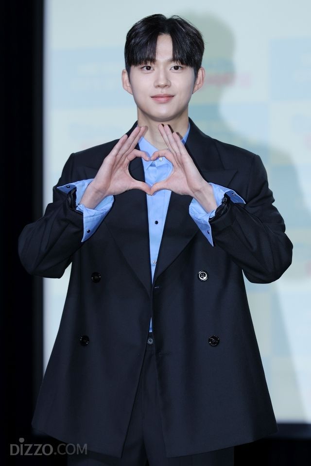 [종합] 긴장·버벅·진심…김우석X강나언, 열애설 후 첫 공식석상 '0교시 인싸타임'