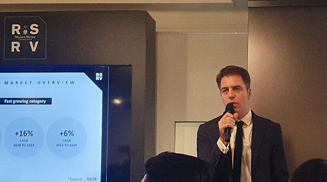 미겔 파스칼 페르노리카 코리아 마케팅 총괄 전무는 한국 샴페인 시장과 메종 멈 RSRV의 마케팅 전략에 대해 발표하고 있다./사진=김경희