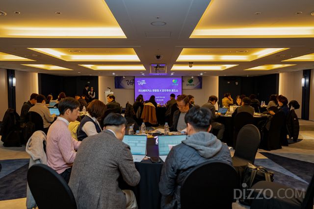 11월 25일 서울 지역 로드쇼 단체 사진(사진제공=모두투어)