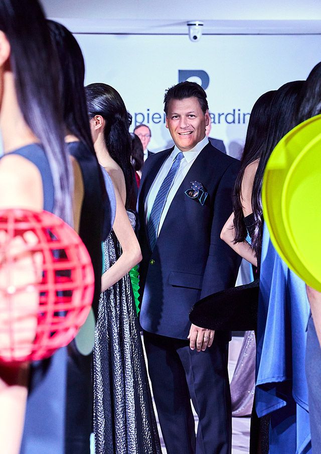 지난 10월 26일 서울 안다즈호텔에서 패션쇼를 진행하고 있다./사진=유끼글로벌