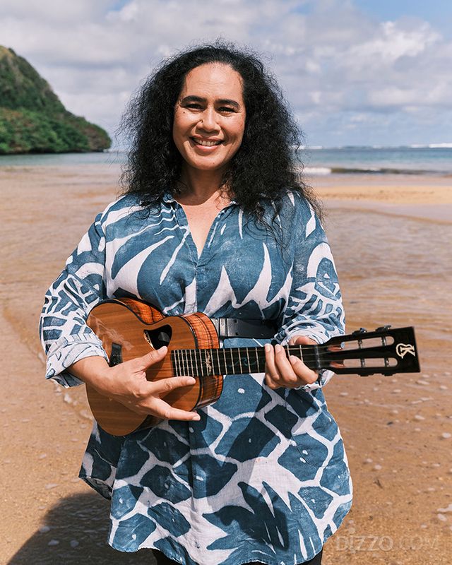 카우아이 (Kaua‘i) 섬 아나홀라에서 자란 싱어송라이터 카이나니(Kainani)(사진제공=하와이 관광청)