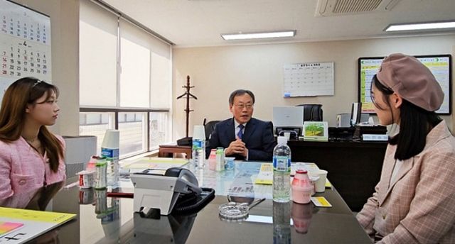 '아역배우 출신 걸그룹' 하이큐티, 나눔축산 일일 체험 "소중한 가치 전할 것"