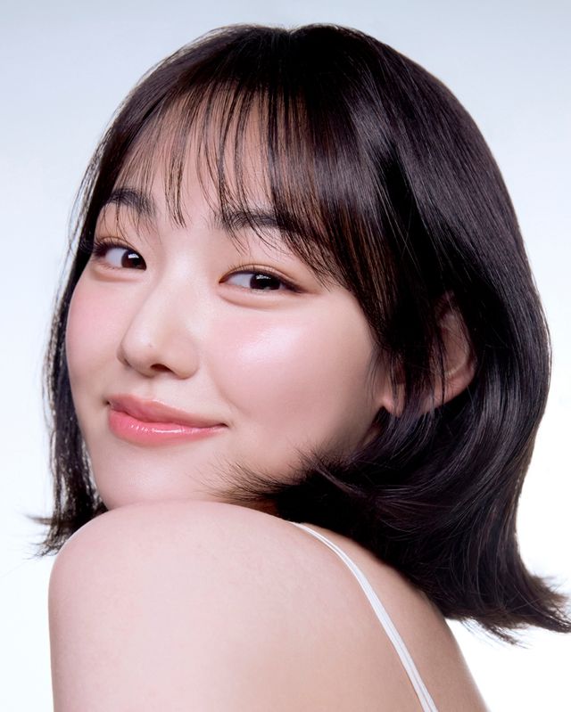 강미나, 뷰티 브랜드 앰버서더 발탁…우아한 미소