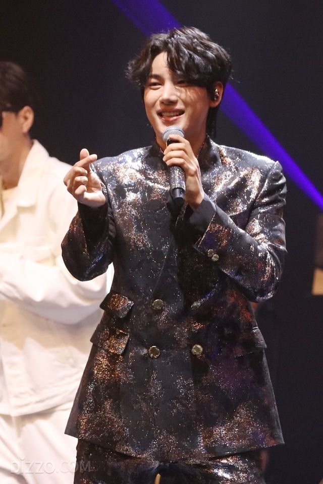 [공연뷰] 데뷔 12년만에 이룬 '팀 노지훈', 팬 덕분에 꿈이룬 축구소년…재하·남우현 지원사격