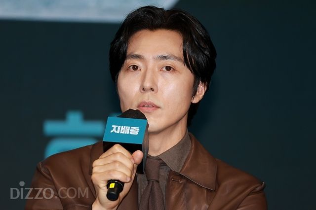 [종합] '액션 천재' 주지훈과 '우직한' 한효주의 첫 만남, '지배종'