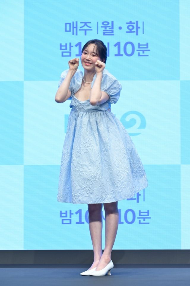 [종합] '유교보이' 김명수, '코믹도전' 이유영과 제대로 만났다…'함부로 대해줘'