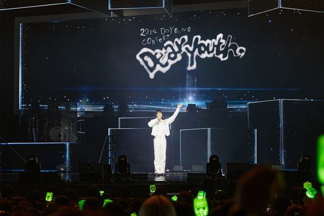 [공연뷰] 도영의 모든 노래가 모여 청춘들의 위로가 돼