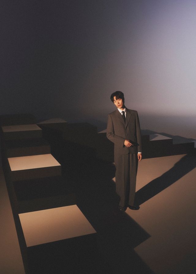 [인터뷰] '더 에이트 쇼' 류준열, 개인과 배우 사이…더 솔직해질 결심