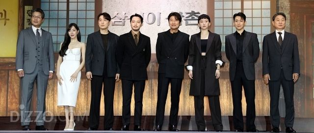 [종합] "신인배우 송강호"가 말아주는 밥심…35년 만에 첫 도전 '삼식이 삼촌'