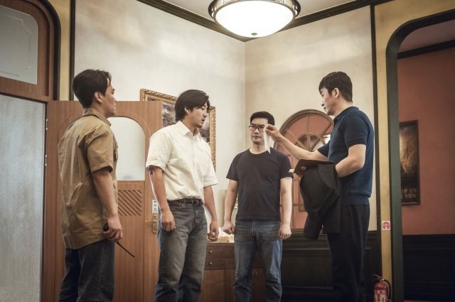 '아무도없는 숲속에서' 스틸컷 / 사진 : 넷플릭스 제공