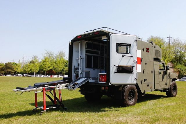 군 개선형구급차 / 사진 제공=국방부