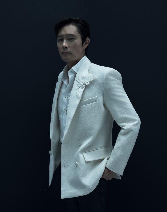 '오징어 게임' 시즌2에서 오영일-인호-프론트맨을 선보인 배우 이병헌 / 사진 : 넷플릭스 제공