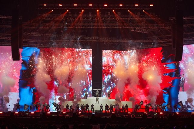 [공연뷰] 한 편의 영화처럼…NCT 127이 완성한 'THE MOMENTUM'