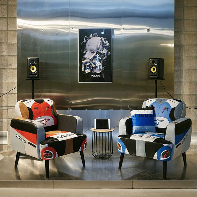 각종 브랜드와 협업한 작품들 /사진 출처=T.B.O.S 홈페이지