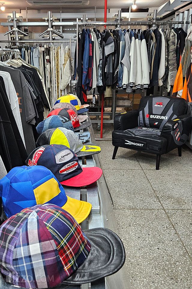 T.B.O.S 성수동 쇼룸 내부 모습