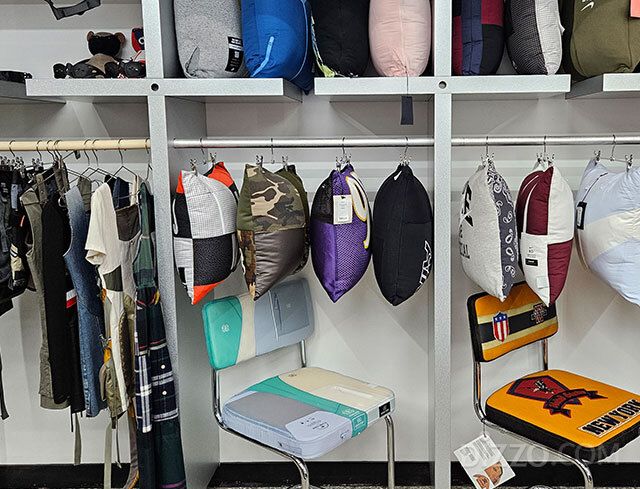 T.B.O.S 성수동 쇼룸 내부 모습