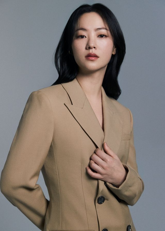 영화 '검은 수녀들'에서 미카엘라 수녀 역을 맡은 배우 전여빈 / 사진 : 매니지먼트 mmm