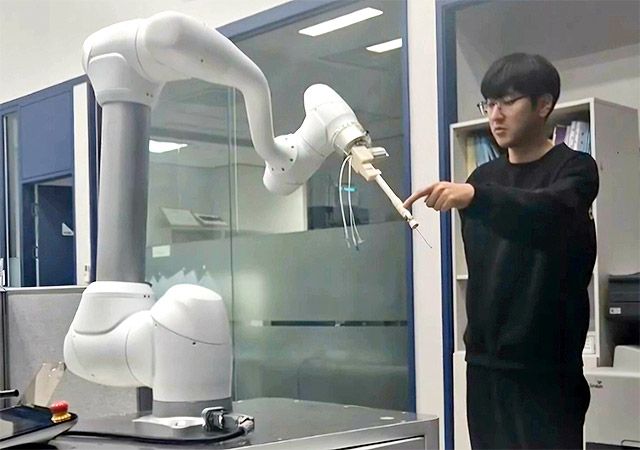 이지메디봇 연구소에서 개발하고 있는 수술용 로봇 '유봇(U-BOT)' /사진 제공=더블유에스아이