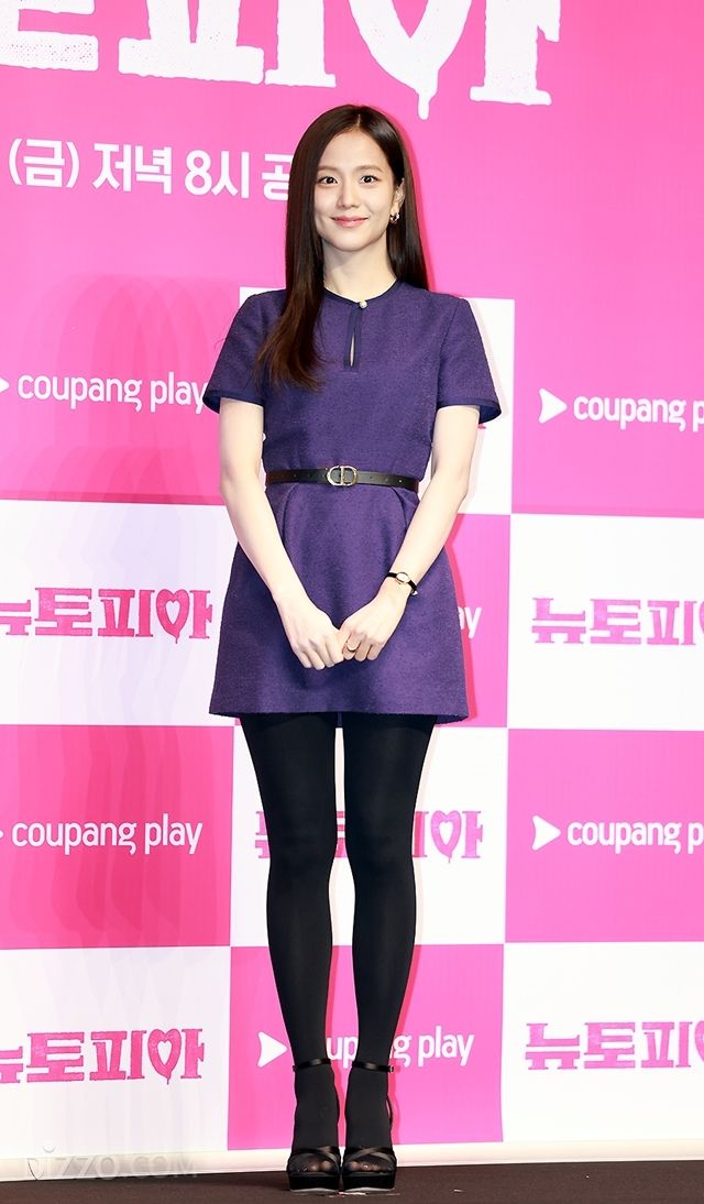 [종합] "불행 속 아이러니한 작은 희망"…박정민·지수가 찾은 색다른 '뉴토피아'