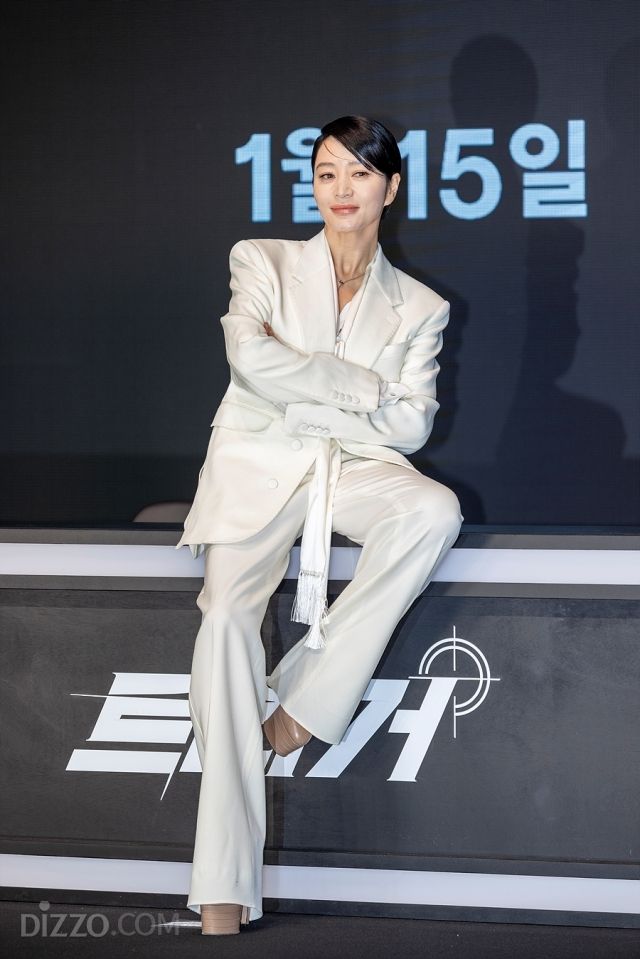 [종합] 김혜수가 보증하는 케미 맛집 '트리거', 2025년 디즈니+ 구원투수 될까