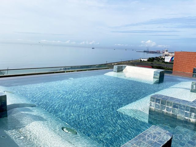 누스타 리조트의 야외 인피니티 풀(사진촬영=서미영 기자)