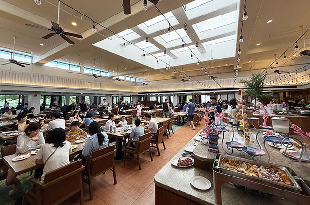 PIC 괌의 인터내셔널 뷔페 레스토랑 '스카이라이트'(사진촬영=서미영 기자)