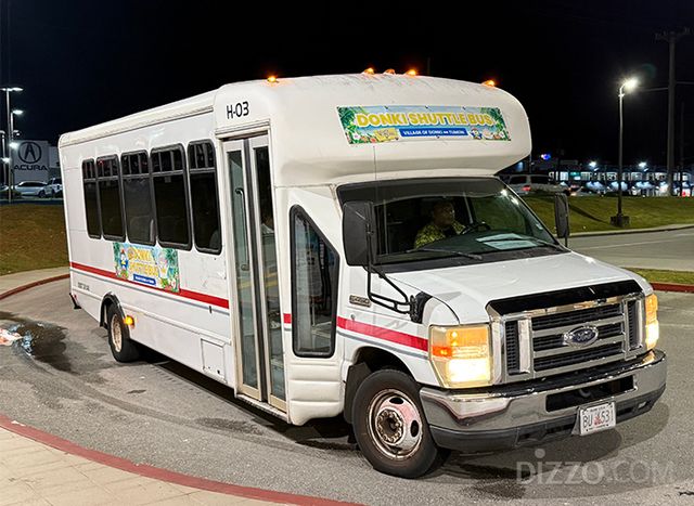 PIC 괌과 돈키호테를 오가는 무료 셔틀버스(사진촬영=서미영 기자)