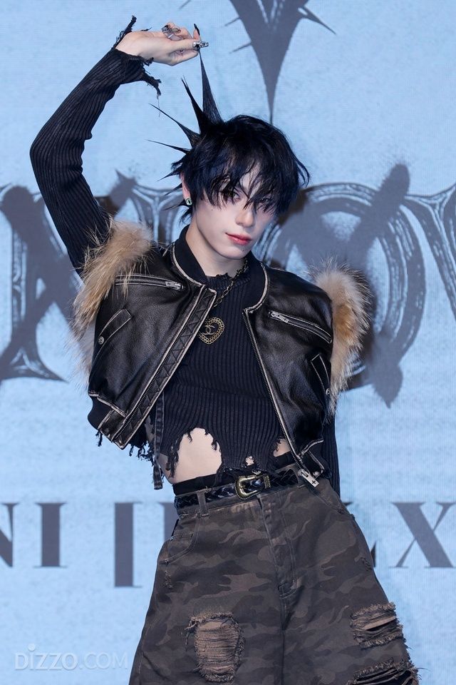 '컴백' XLOV, K-팝 최초 젠더리스 그룹만의 '대체불가 아우라' [포토]