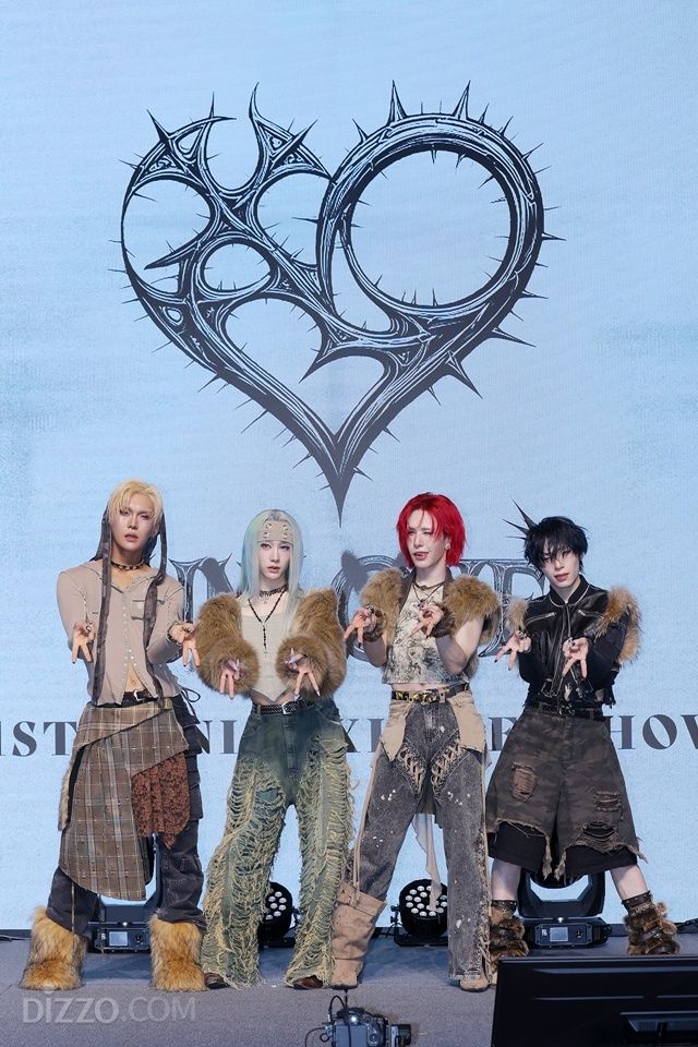 '컴백' XLOV, K-팝 최초 젠더리스 그룹만의 '대체불가 아우라' [포토]