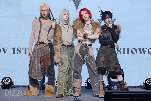 '컴백' XLOV, K-팝 최초 젠더리스 그룹만의 '대체불가 아우라' [포토]