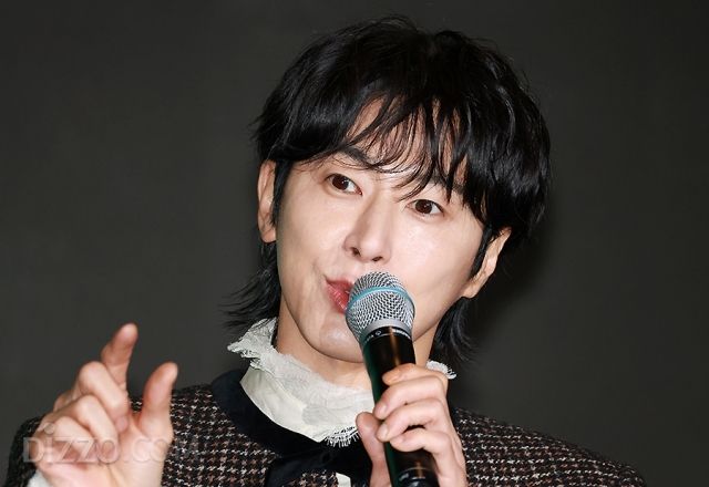 [종합] 'I-KNOW'에 집약한 유노윤호의 네 번째 레슨…"'페이크앤다큐' 비교해 듣기"