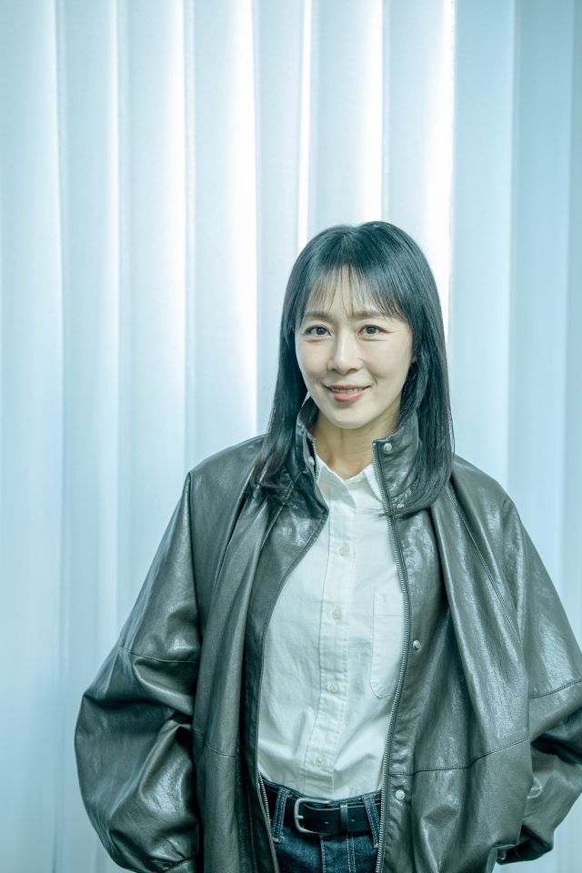 책 '마누 이야기'를 쓴 배우 문정희가 인터뷰에 임했다. / 사진 : 취향탐사