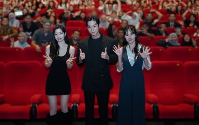 영화 '그 시절, 우리가 좋아했던 소녀' 인도네시아 투어 현장 / 사진 : 영화사 테이큰