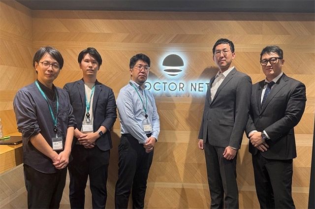 (왼쪽부터) 이요다 마사아키 닥터넷 시스템 개발 담당, 토미타 코스케 닥터넷 신사업개발담당, 카나이 타쿠야 닥터넷 신사업개발담당, 이경준 모니터코퍼레이션 대표, 임인교 모니터코퍼레이션 사업개발팀장 /사진 제공=모니터코퍼레이션