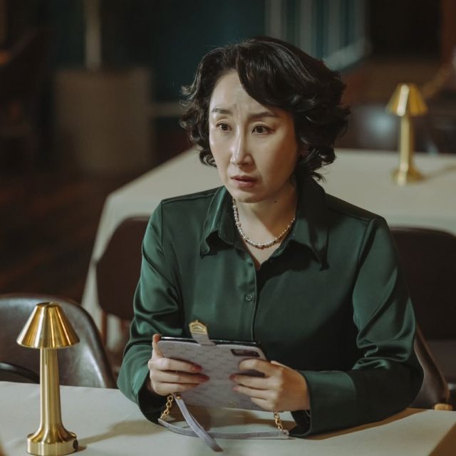 김국희, '가족계획' 이어 '검은 수녀들'까지…神들린 존재감